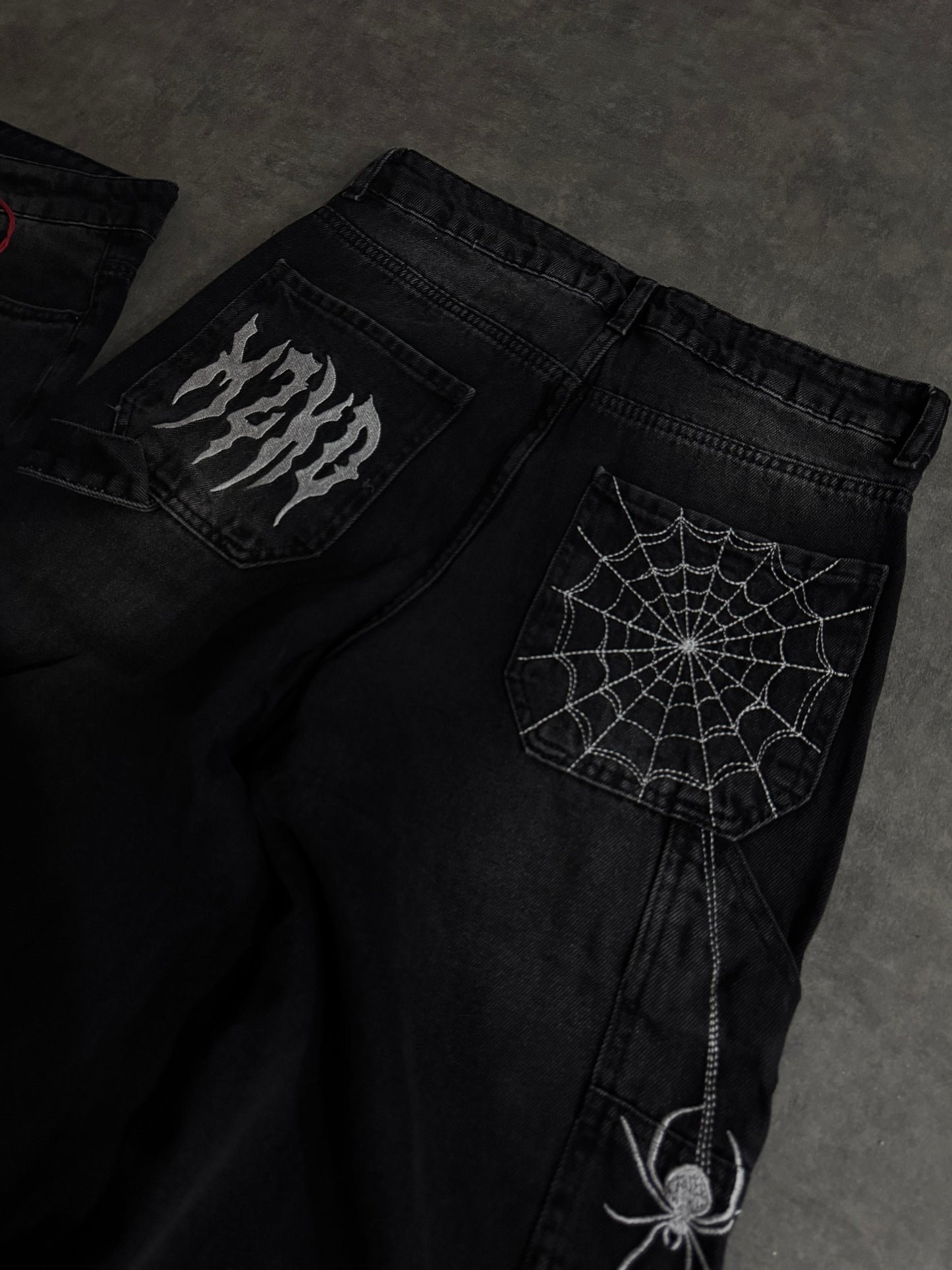 Baggy jorts spider noir 🕷️🕸️